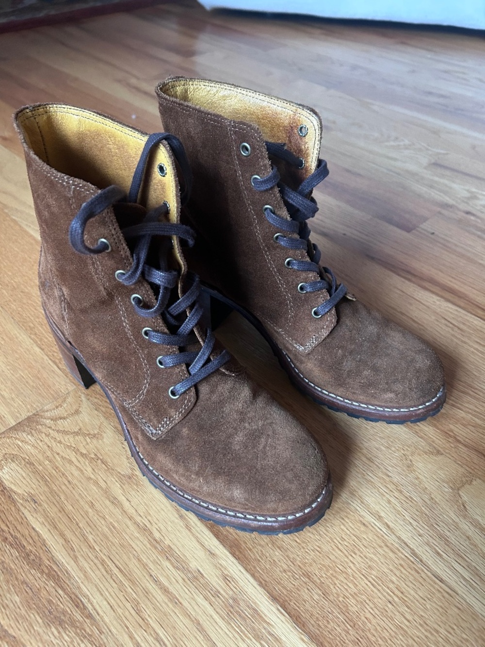 Vibram lace up boots